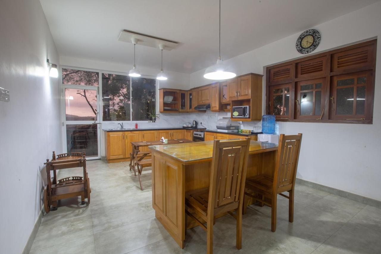 Villa Mount Melody Kandy Esterno foto